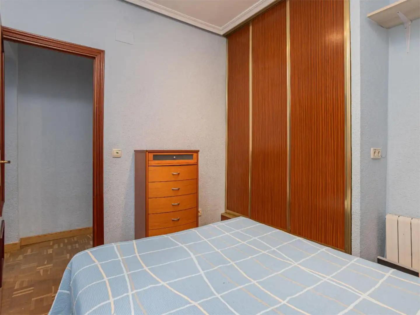 Bedroom of Flat for rent in Madrid  with Air Conditioner, Heating and Parquet flooring