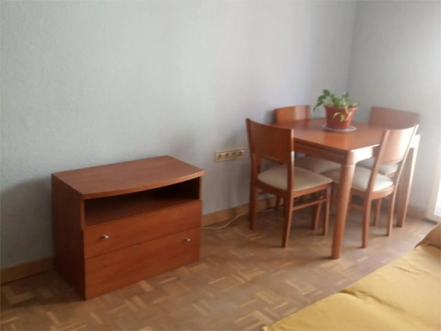 Bedroom of Flat for rent in Madrid  with Air Conditioner, Heating and Parquet flooring