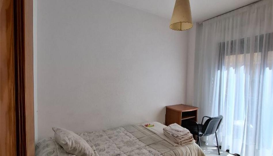 Photo 1 of Flat to share in Calle Jazmín, 1, La Zubia Ciudad, Granada