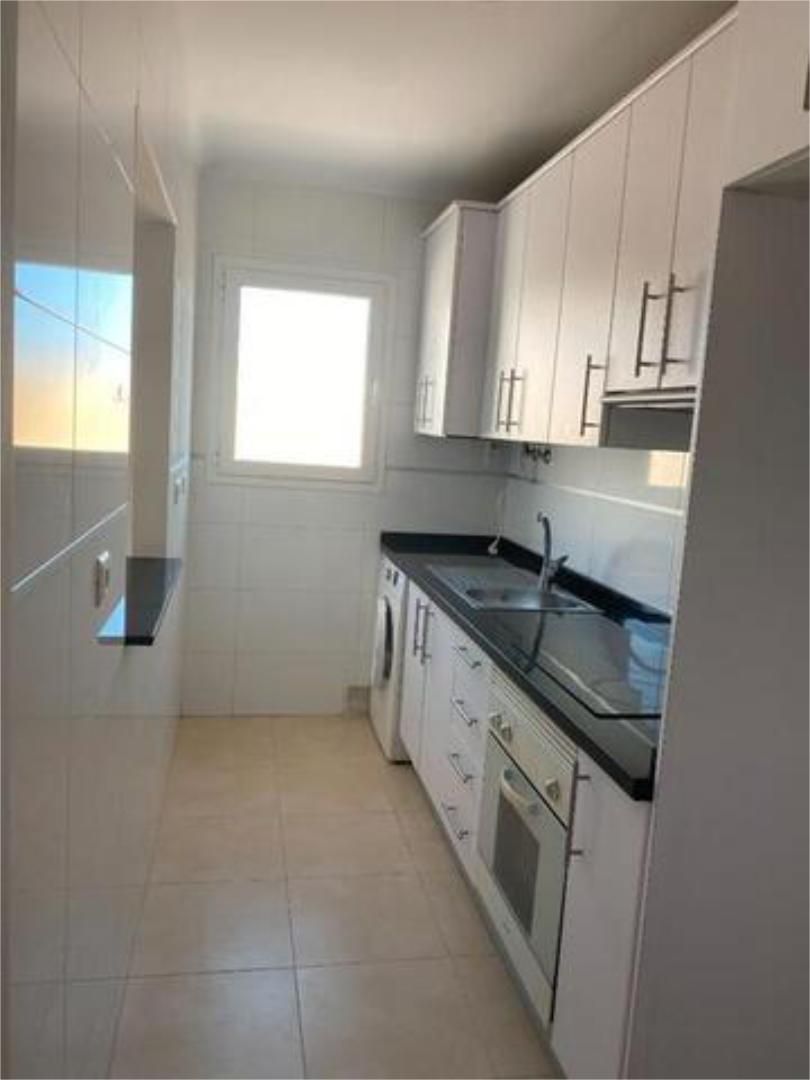 Pis de lloguer a El Parador de las Hortichuelas Cuina de Pis de lloguer en Roquetas de Mar amb Moblat i Es permeten mascotes