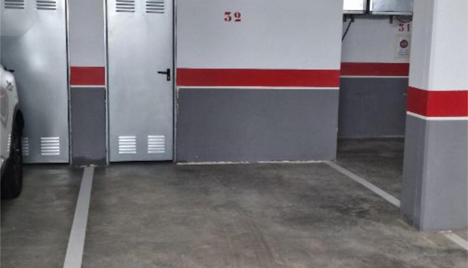 Foto 1 de Garaje de alquiler en Avenida de Italia, 22, Mil Palmeras, Alicante