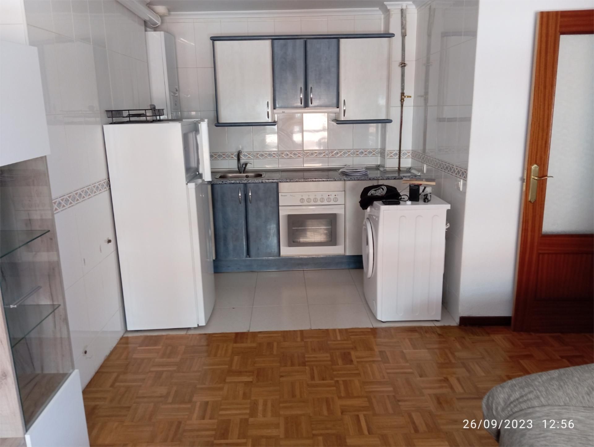 Kitchen of Flat to rent in Palencia Capital  with Heating, Furnished and Community parking