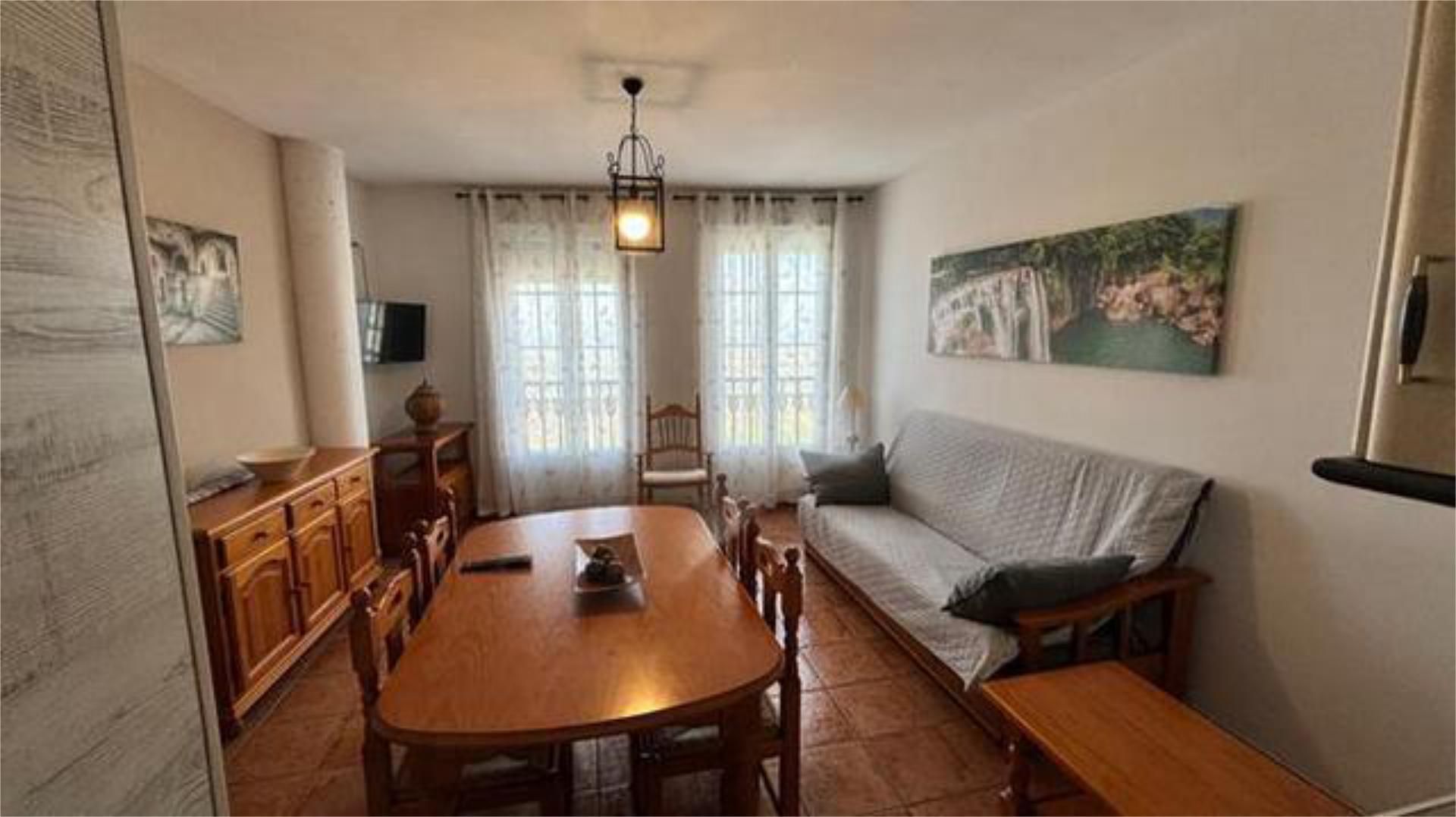 Vista exterior de Apartament de lloguer en Cazorla amb Terrassa i Moblat