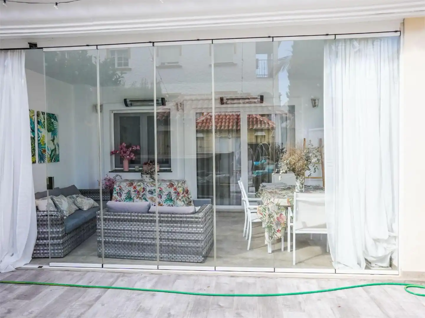 Detached homes for sale in Los Nadales - Tio Charles Terrace of Detached homes for sale in Benalmádena with Air Conditioner, Heating and Private garden