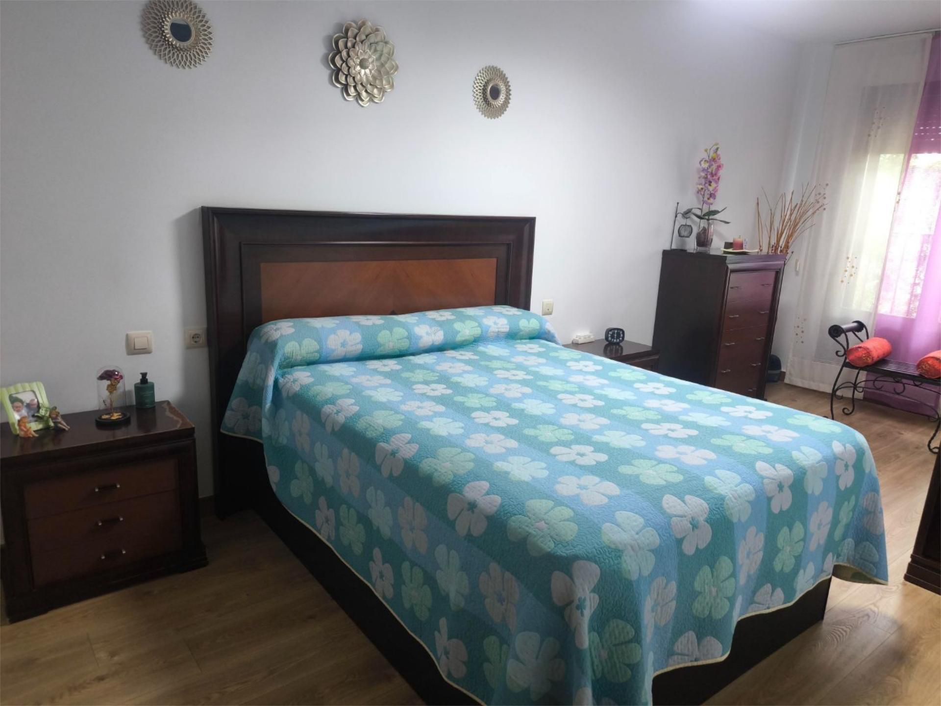 Pis en venda a Calle Pilar, 1, Área Rural-Valverde-Las Casas Dormitori de Pis en venda en Ciudad Real Capital amb Aire condicionat i Balcó