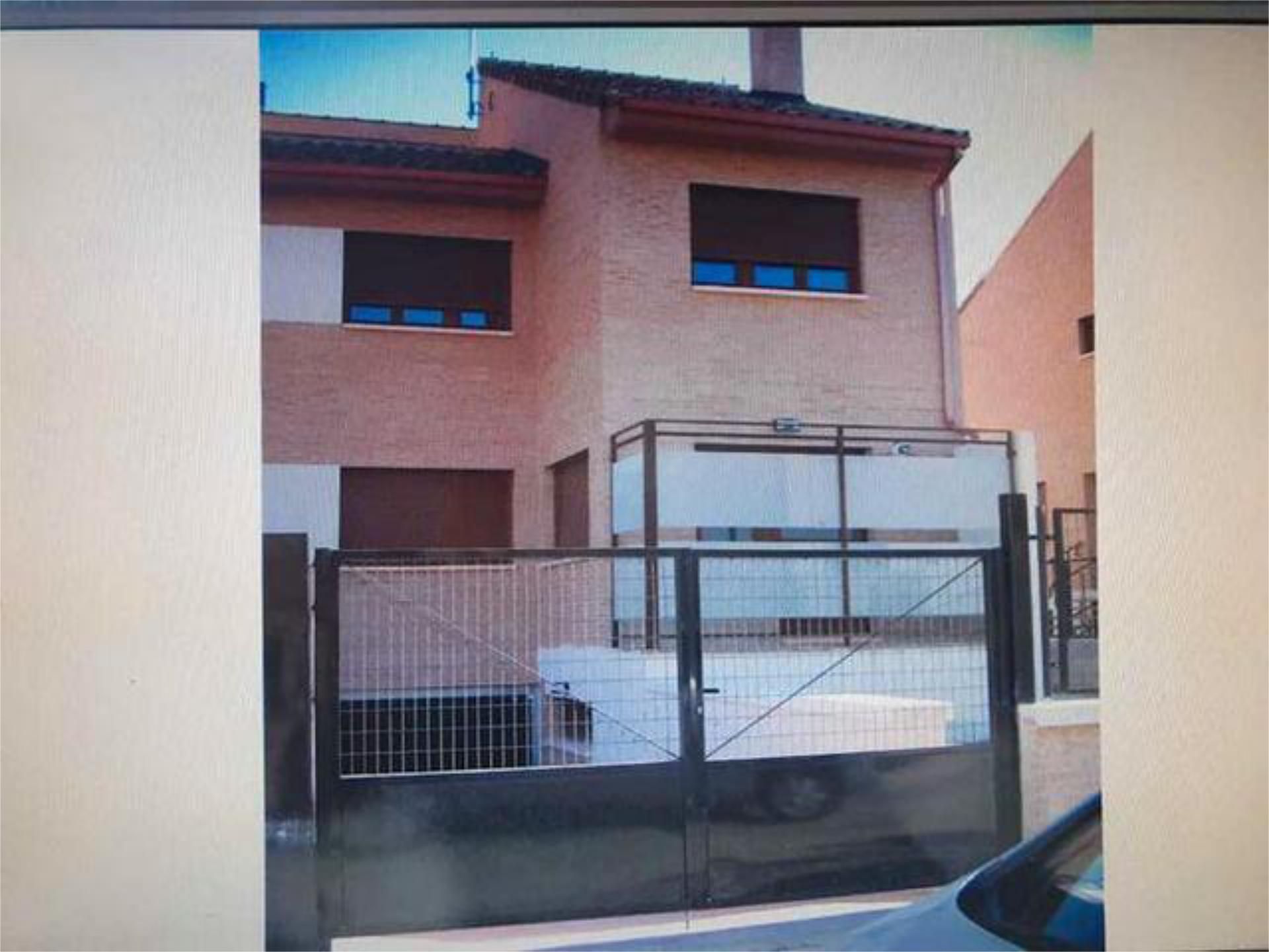 Casa adosada de lloguer a La Dehesa - El Pinar