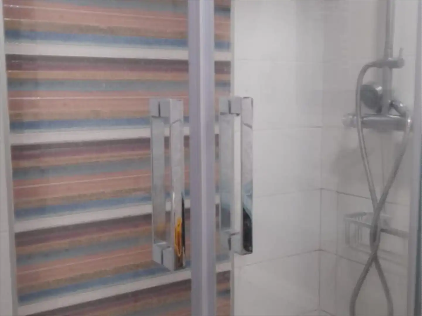 Room in Avenida Patrimonio de la Humanidad, 4, Hervencias Altas - El Pinar