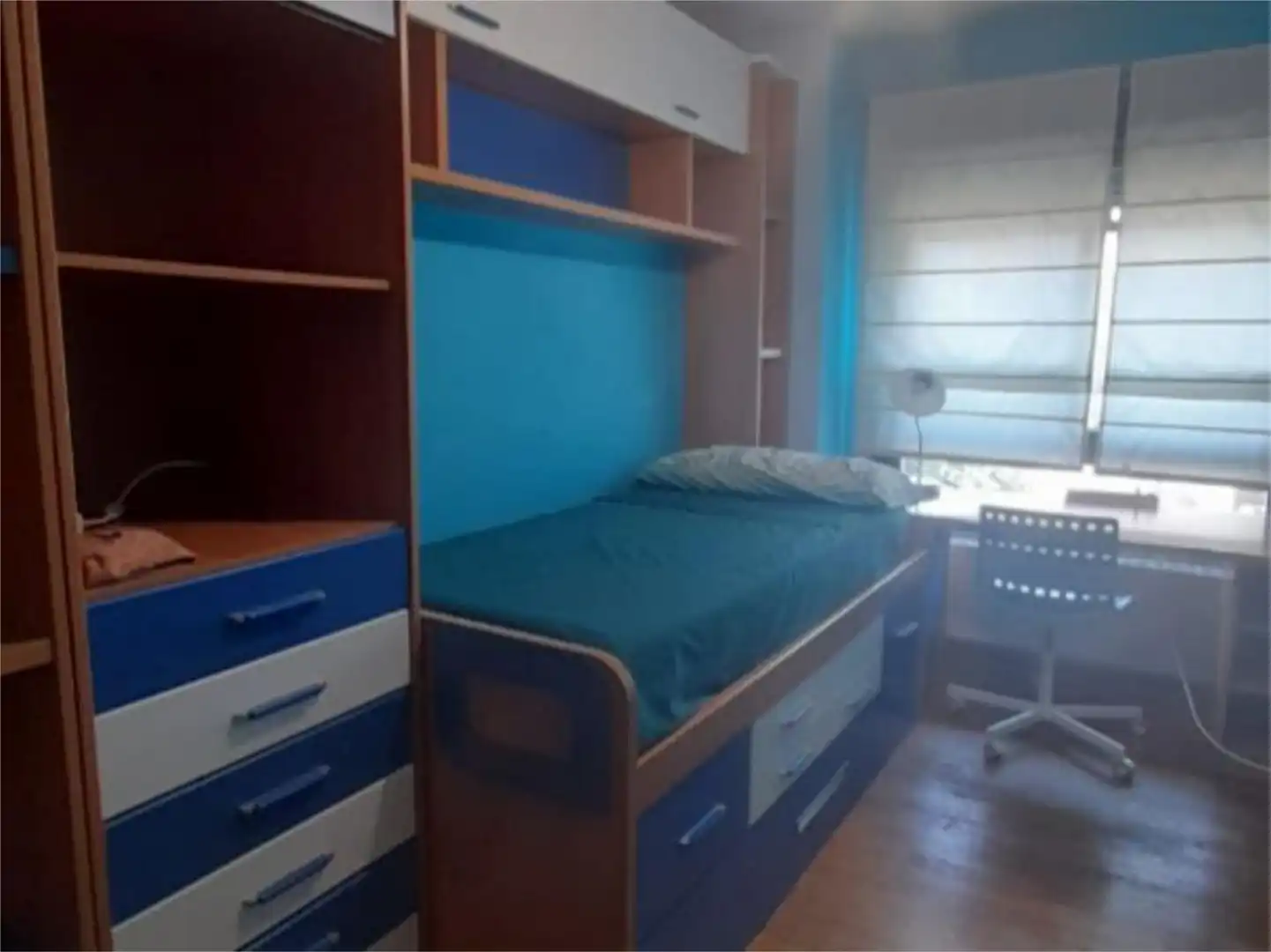 Room in Avenida Patrimonio de la Humanidad, 4, Hervencias Altas - El Pinar