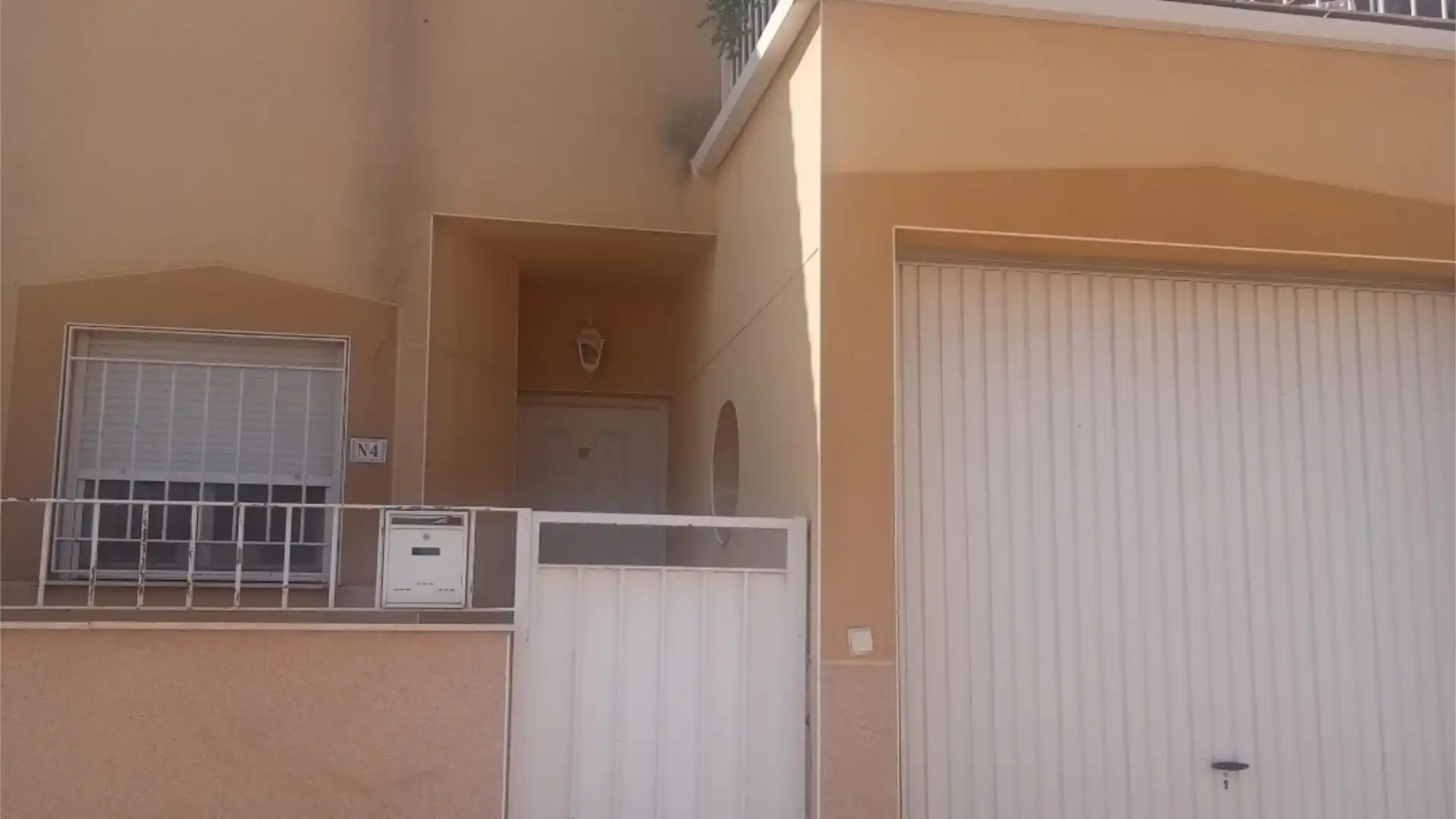 Casa adosada en venta en Calle Sancho Panza, 7, Pozuelo de Calatrava Vista exterior de Casa adosada en venta en Pozuelo de Calatrava con Calefacción, Terraza y Balcón