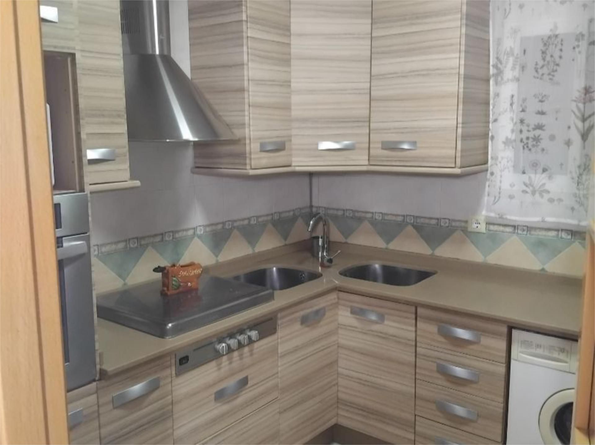 Kitchen of Flat to rent in Almadén  with Air Conditioner, Heating and Terrace