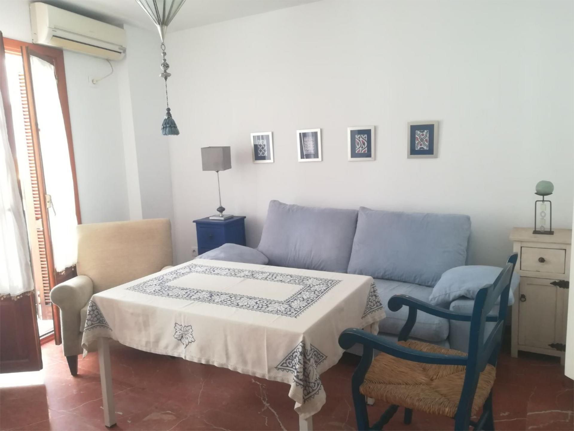 Sala d'estar de Pis de lloguer en  Sevilla Capital amb Aire condicionat, Calefacció i Parquet