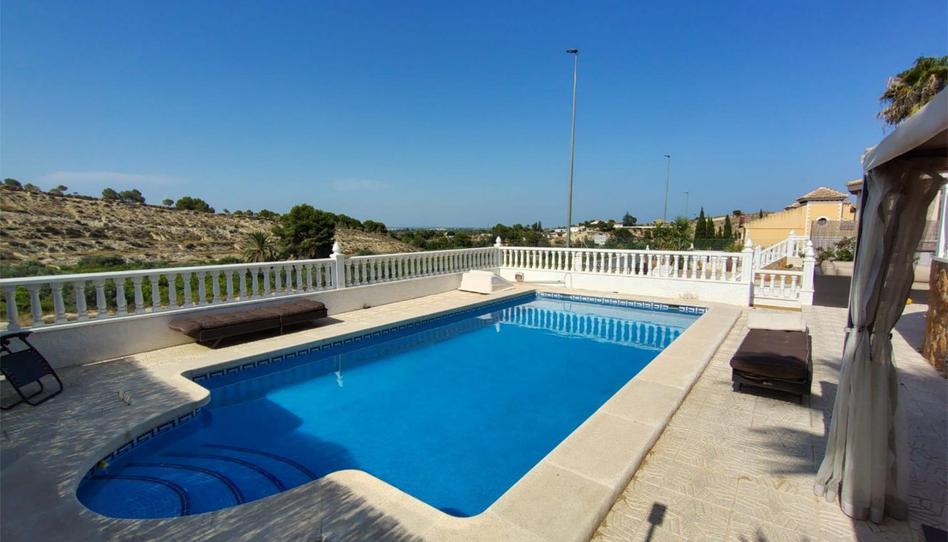 Foto 1 de Casa o xalet en venda a Calle Holanda, 11, Bigastro, Alicante