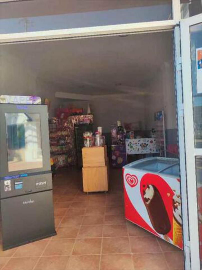 Premises to rent in Roquetas de Mar