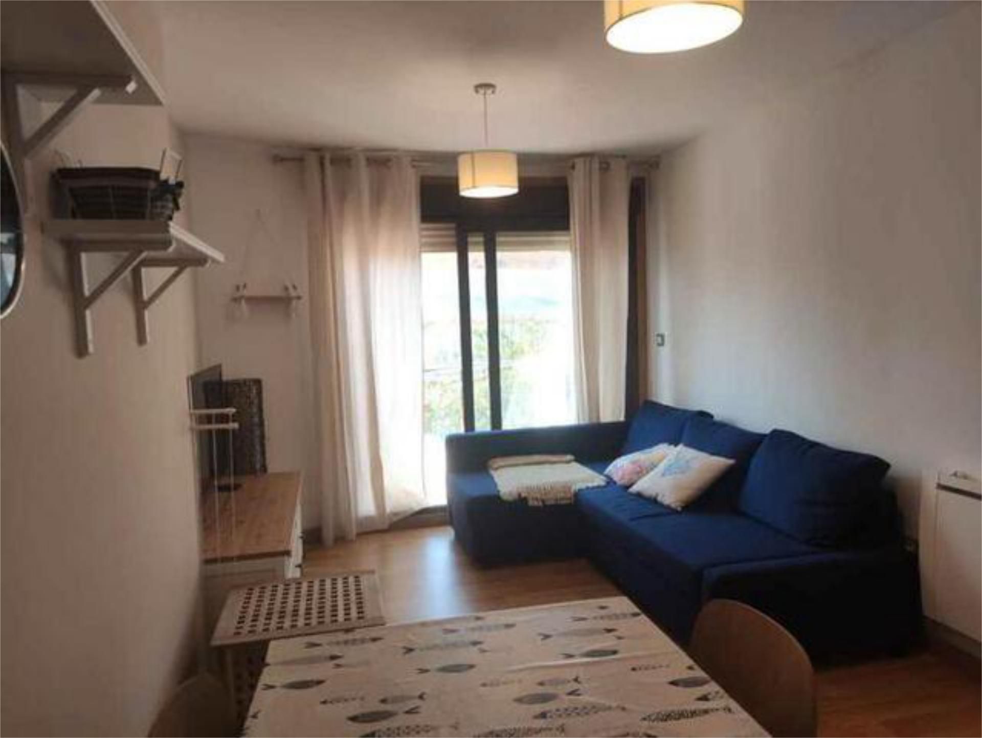Sala d'estar de Apartament de lloguer en O Grove   amb Calefacció, Terrassa i Traster