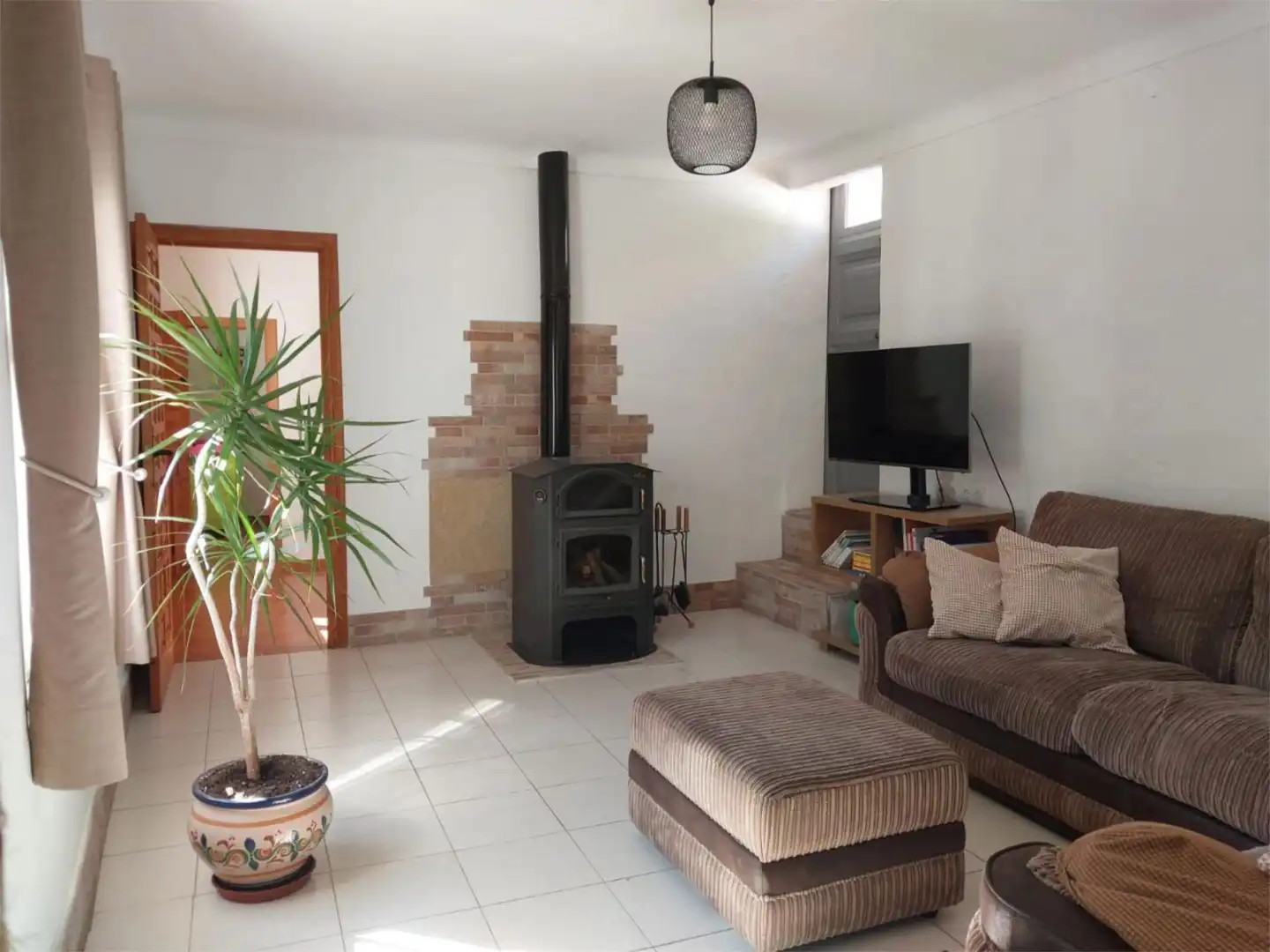 Country homes for sale in Calle Real, 24, Iznájar Living room of Country homes for sale in Iznájar with Air Conditioner, Heating and Private garden