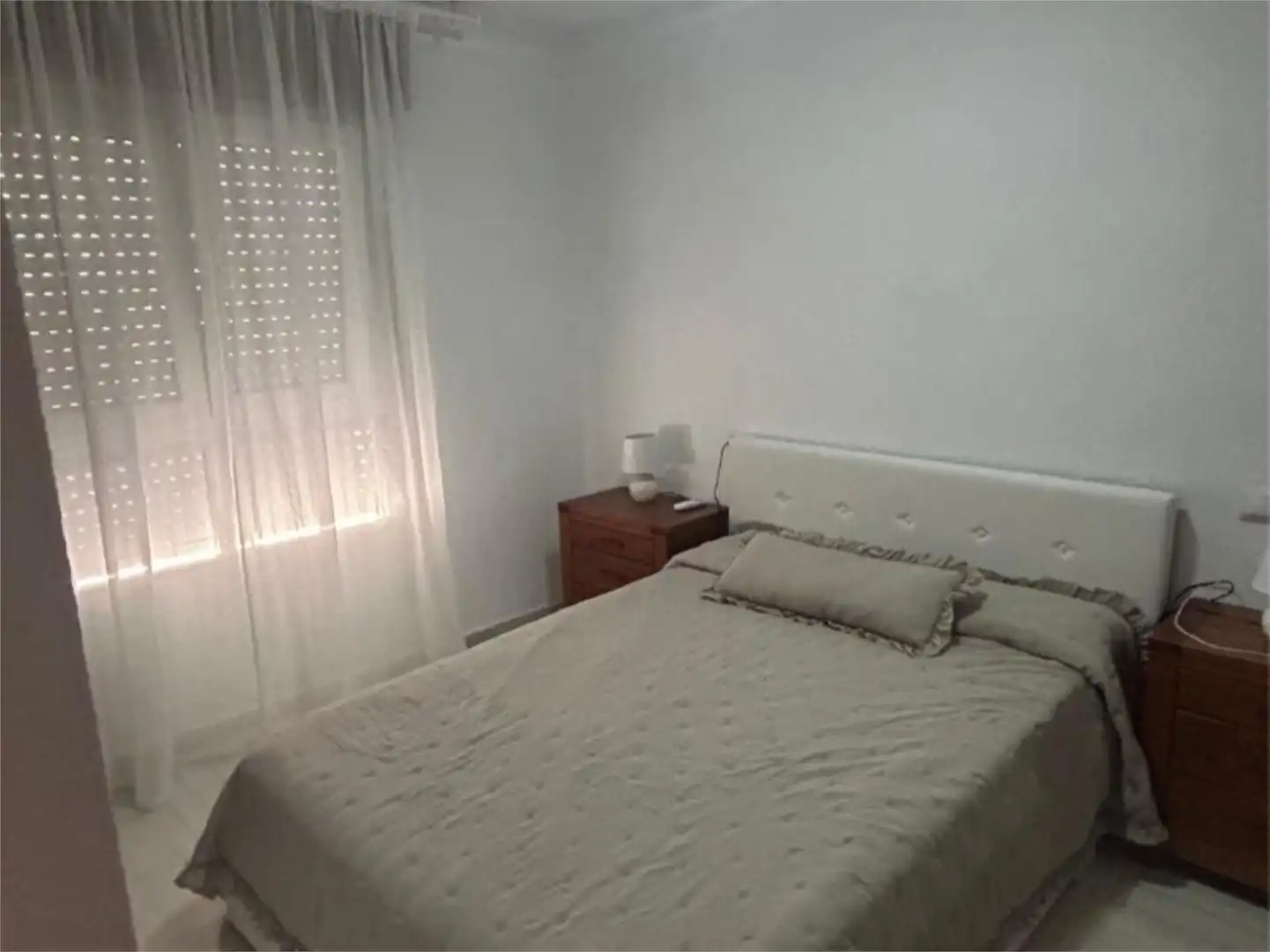 Dúplex en venta en Calle Arquitecto Larramendi, 9, Avenida Habaneras - Curva de Palangre Habitación de Dúplex en venta en Torrevieja con Aire acondicionado, Terraza y Balcón