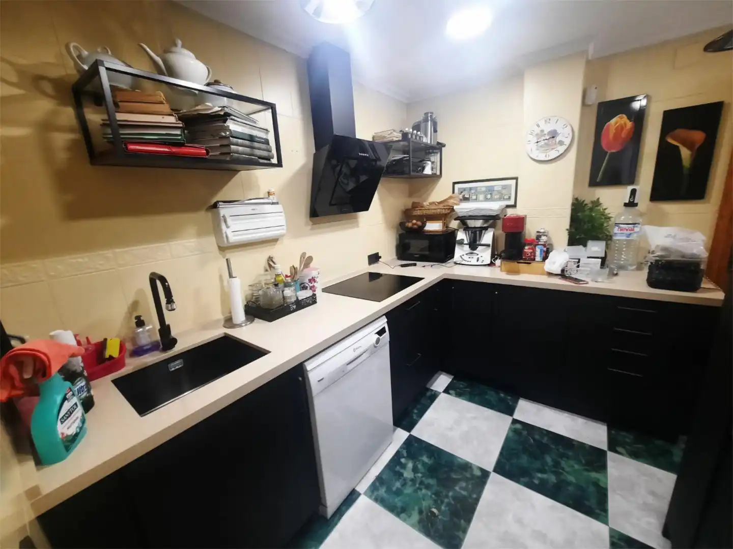 Flat for sale in Avenida de Antonio Ramos Carratalá, 90, Juan XXIII Kitchen of Flat for sale in Alicante / Alacant with Air Conditioner and Swimming Pool