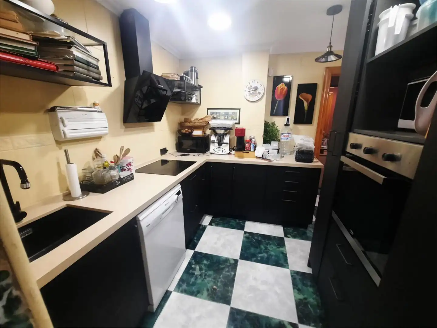 Flat for sale in Avenida de Antonio Ramos Carratalá, 90, Juan XXIII Kitchen of Flat for sale in Alicante / Alacant with Air Conditioner and Swimming Pool