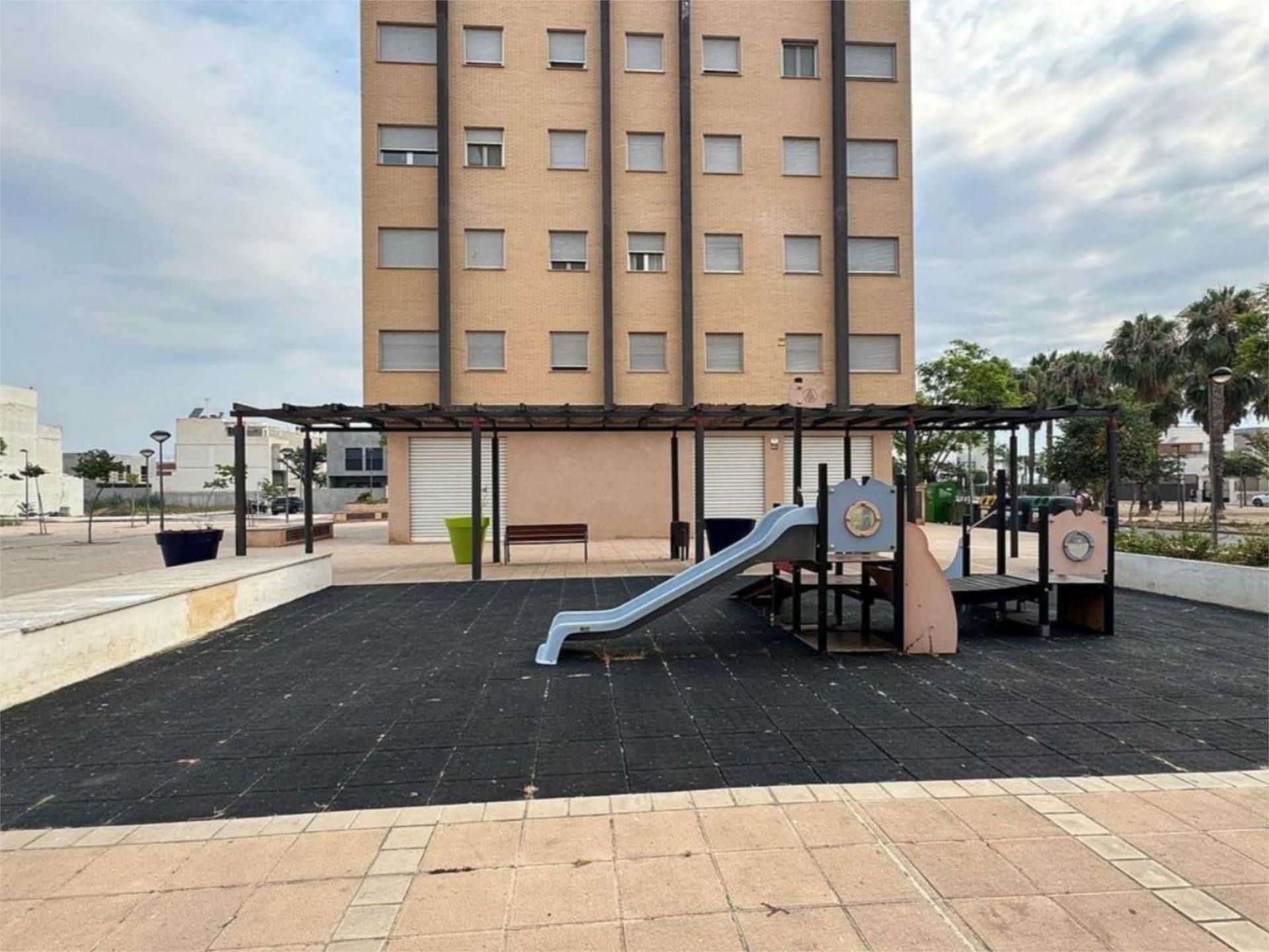 Vista exterior de Pis en venda en Algemesí