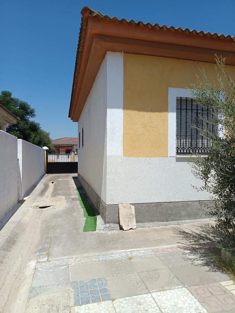 Vista exterior de Casa o xalet en venda en  Córdoba Capital amb Aire condicionat i Terrassa