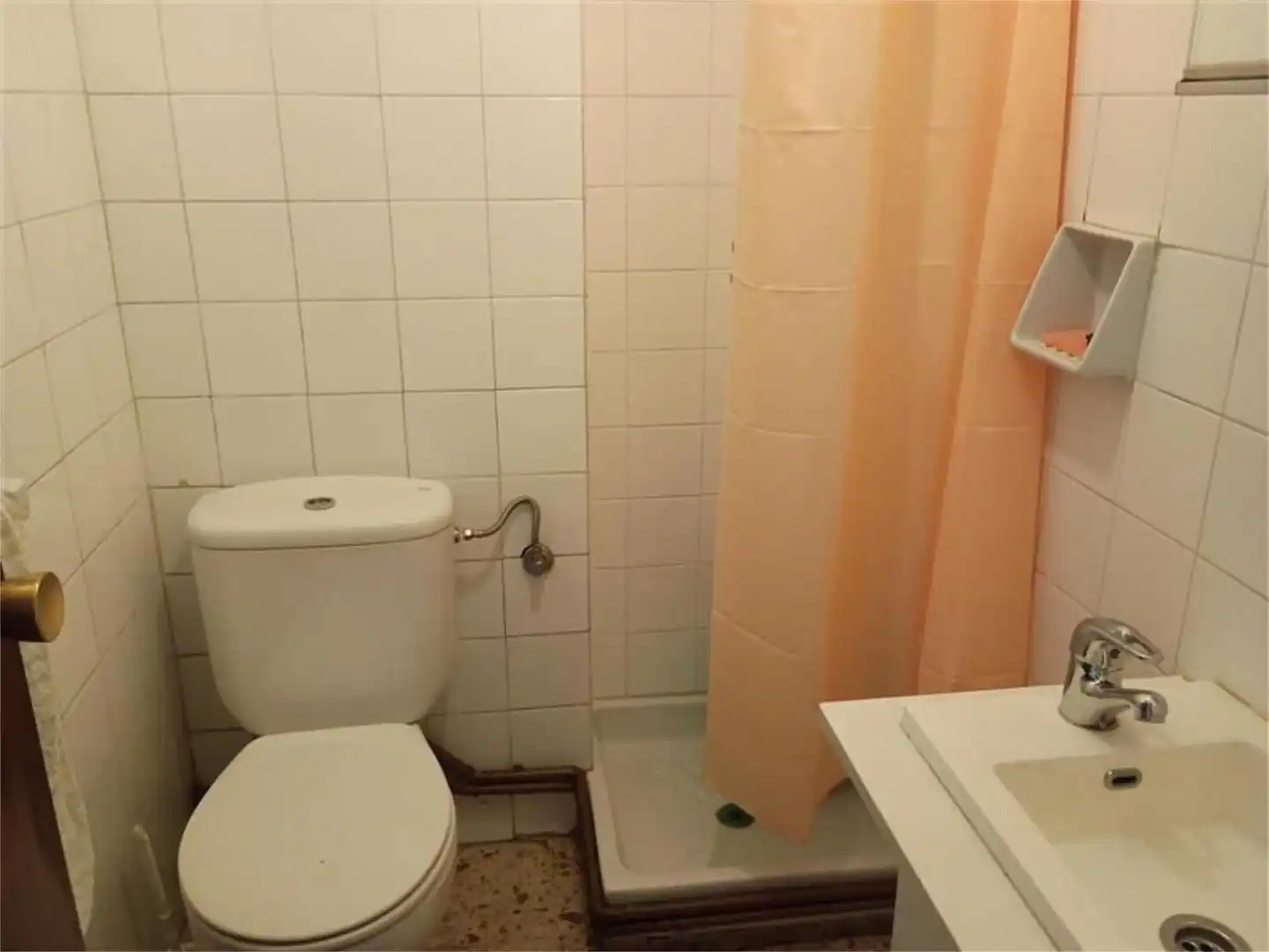 Piso en venta en Plaza Doce Mártires, 6, San Claudio - La Chantría Baño de Piso en venta en León Capital con Balcón