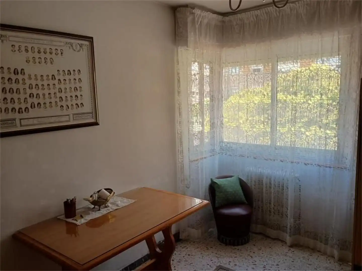 Piso en venta en Plaza Doce Mártires, 6, San Claudio - La Chantría Habitación de Piso en venta en León Capital con Balcón