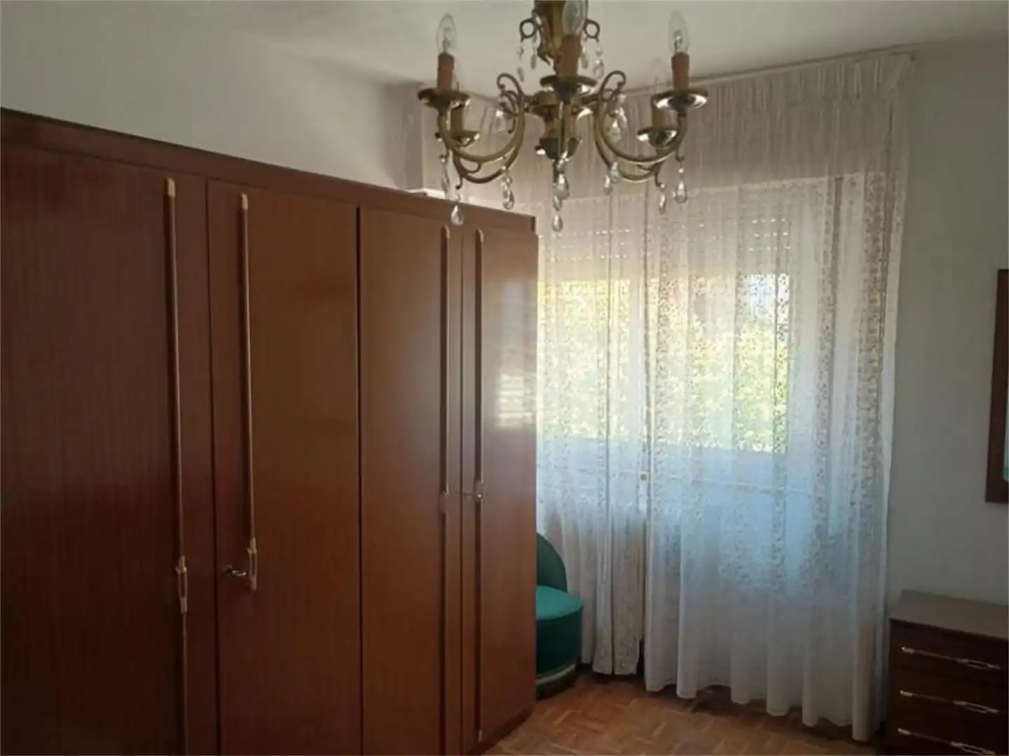 Piso en venta en Plaza Doce Mártires, 6, San Claudio - La Chantría Habitación de Piso en venta en León Capital con Balcón