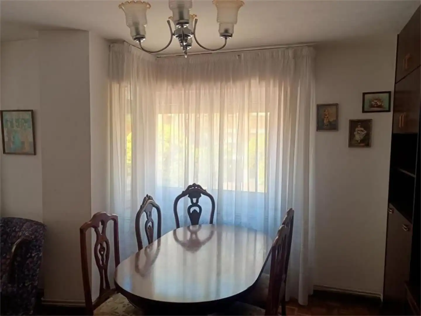 Piso en venta en Plaza Doce Mártires, 6, San Claudio - La Chantría Comedor de Piso en venta en León Capital con Balcón