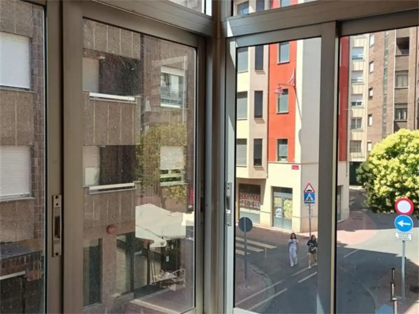 Piso en venta en Plaza Doce Mártires, 6, San Claudio - La Chantría Vista exterior de Piso en venta en León Capital con Balcón