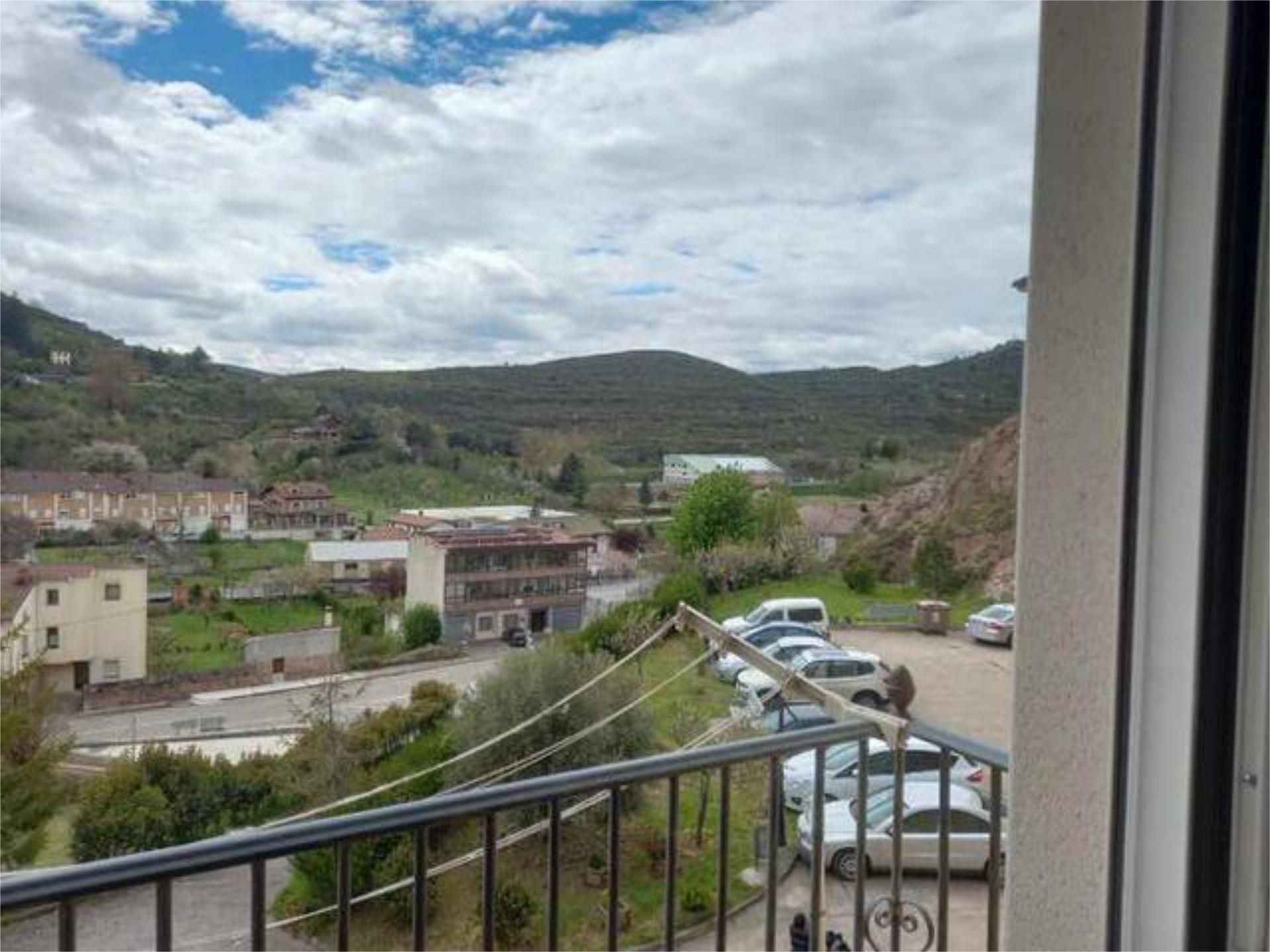 Vista exterior de Apartament en venda en Pradoluengo