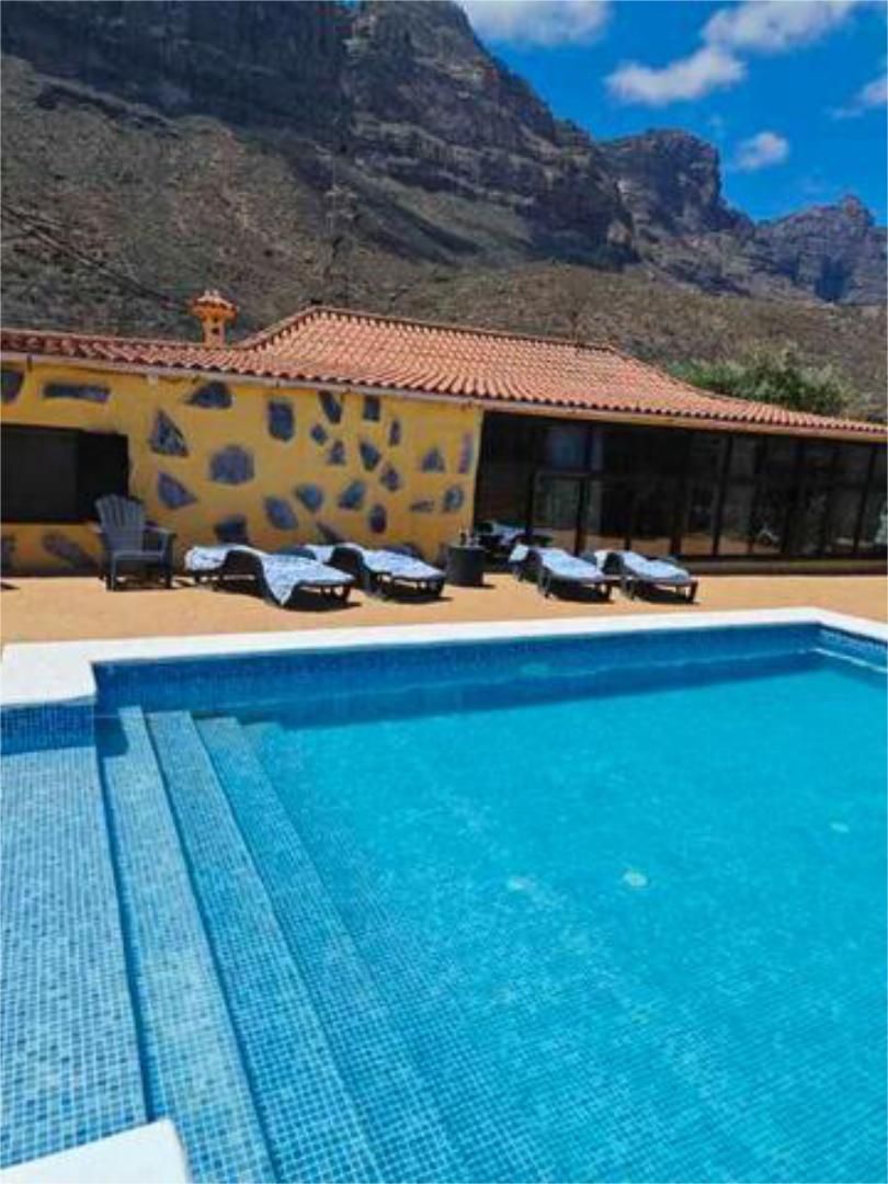 Swimming pool of Single-family semi-detached for sale in San Bartolomé de Tirajana  with Heating, Private garden and Terrace