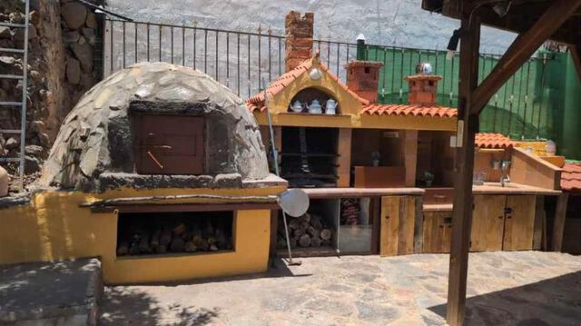 Casa adosada en venda en San Bartolomé de Tirajana amb Calefacció, Jardí privat i Terrassa