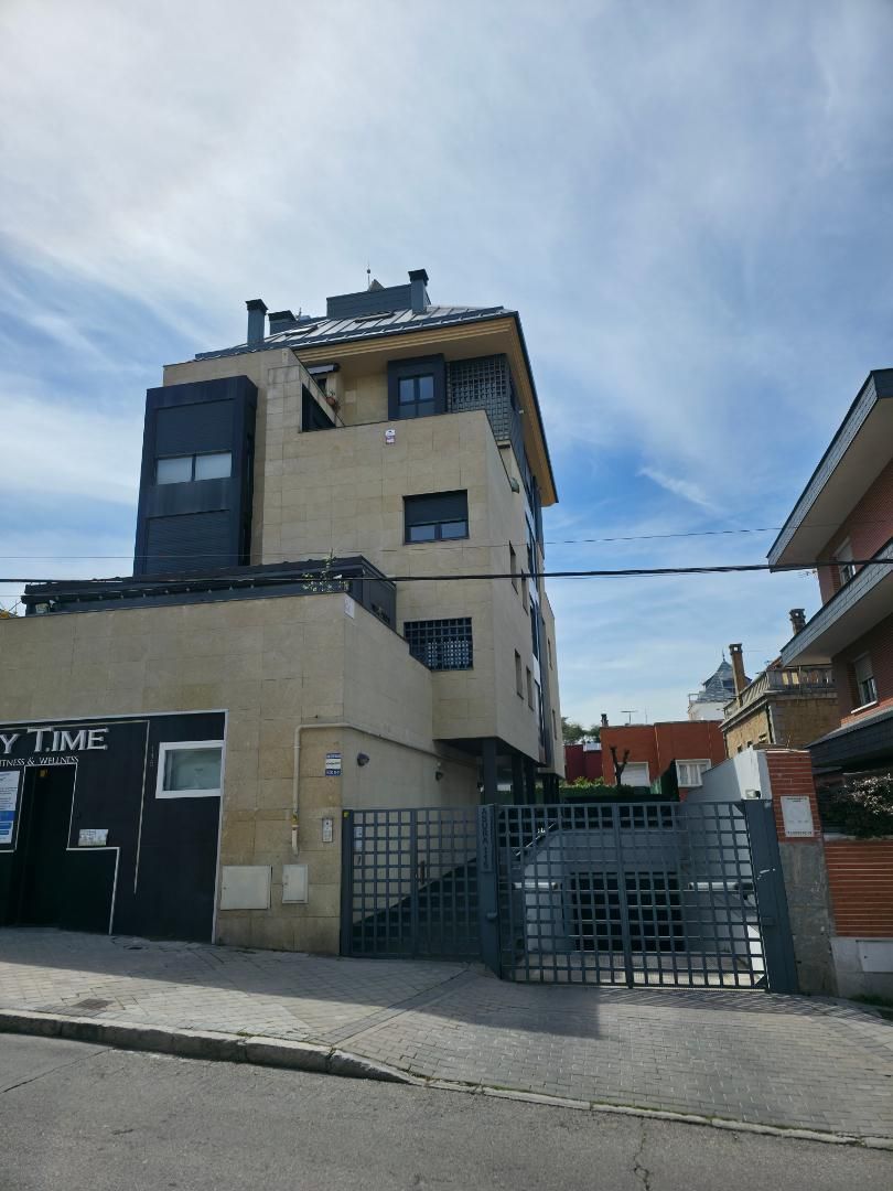 Vista exterior de Pis de lloguer en  Madrid Capital amb Aire condicionat, Calefacció i Parquet