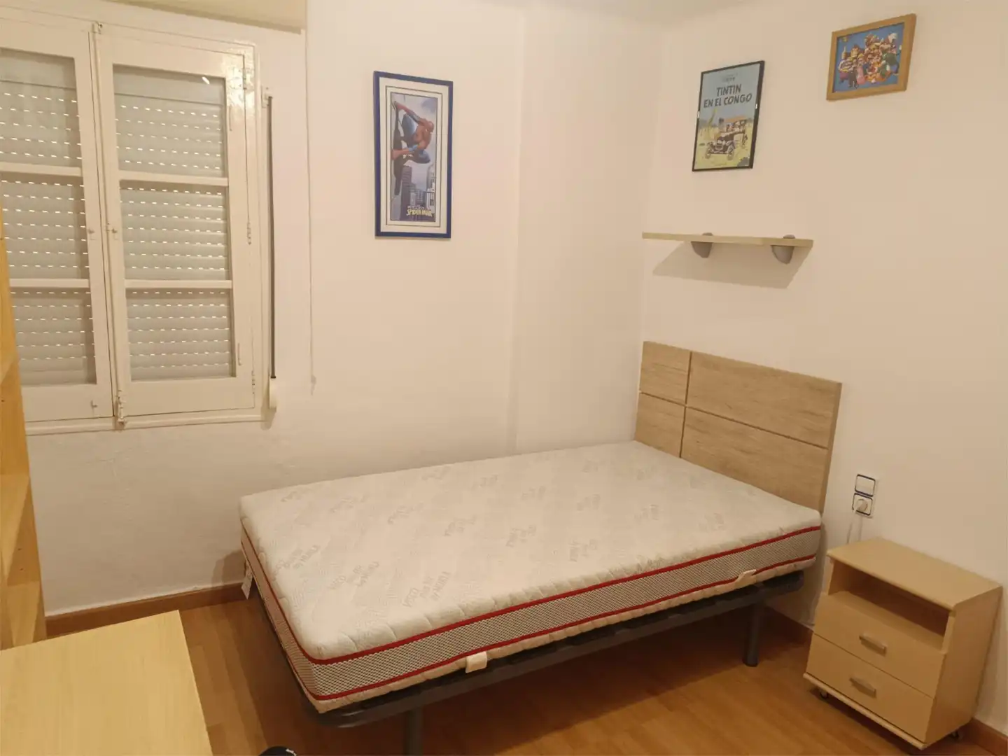 Dormitori de Casa adosada en venda en Montagut i Oix amb Terrassa i Balcó