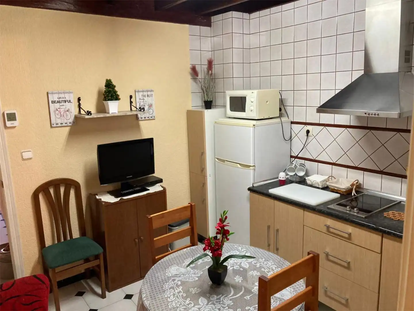 Einfamilien-Reihenhaus zur Miete in Calle Santa Barbara, 20, Minas de Riotinto Küche von Einfamilien-Reihenhaus zur Miete in Minas de Riotinto mit Klimaanlage, Heizung und Möbliert