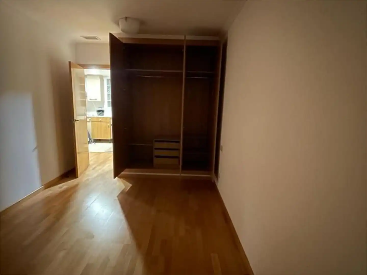Flat for sale in Avinguda de Les Magnolies, 4, Núcleo Urbano Bedroom of Flat for sale in La Pobla de Vallbona with Terrace and Swimming Pool