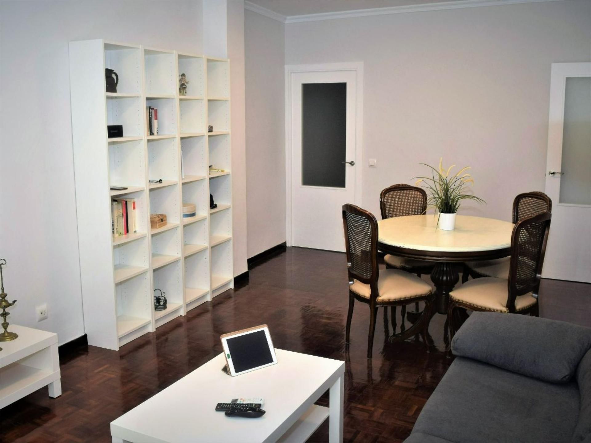 Living room of Flat for sale in  Sevilla Capital  with Air Conditioner and Terrace
