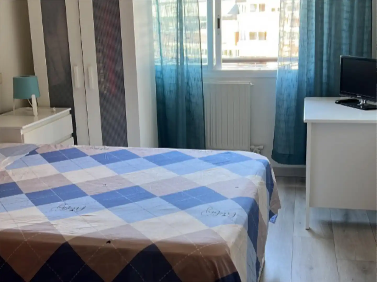 Schlafzimmer von Wohnung zur untervermieten in Pozuelo de Alarcón mit Klimaanlage, Heizung und Terrasse
