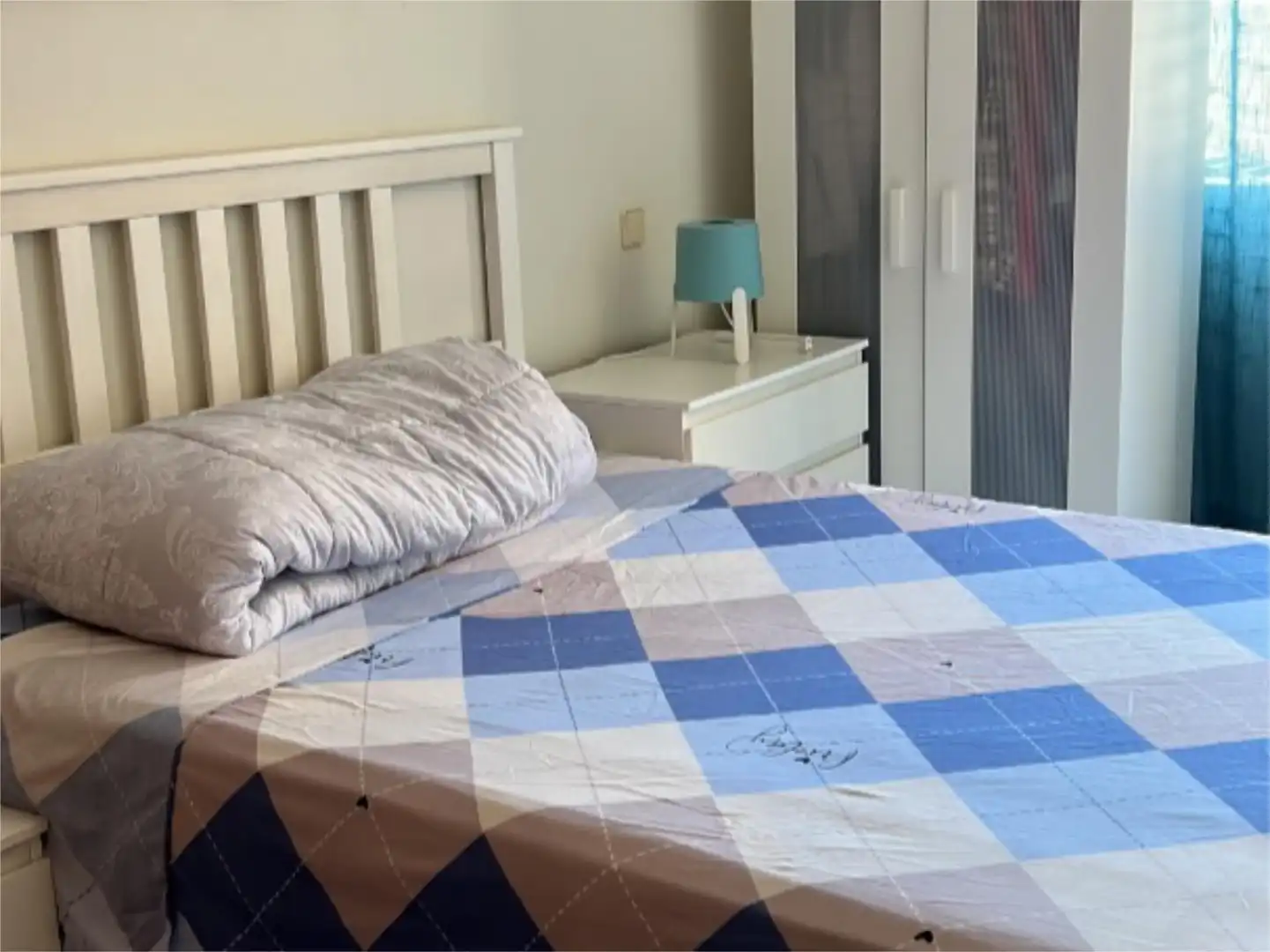 Schlafzimmer von Wohnung zur untervermieten in Pozuelo de Alarcón mit Klimaanlage, Heizung und Terrasse