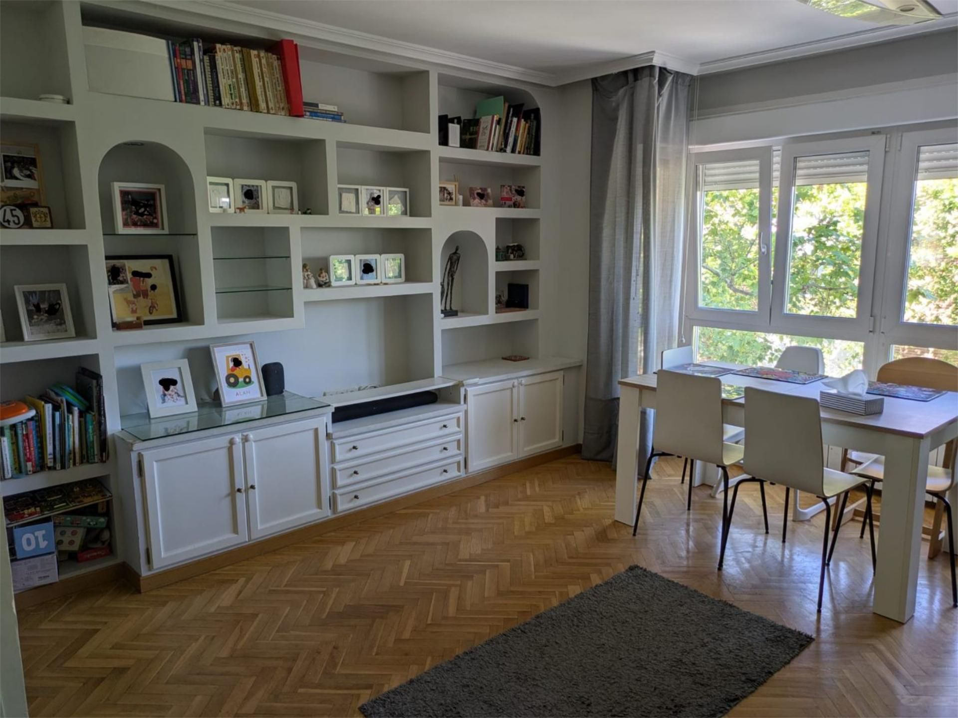 Bedroom of Flat to rent in San Sebastián de los Reyes  with Air Conditioner, Heating and Parquet flooring