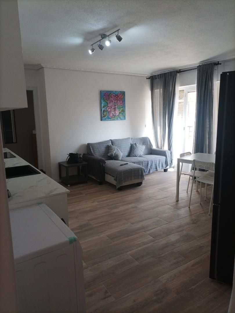 Flat to share in Carrer d'Egual, 20, Hospital - Plaza del Real