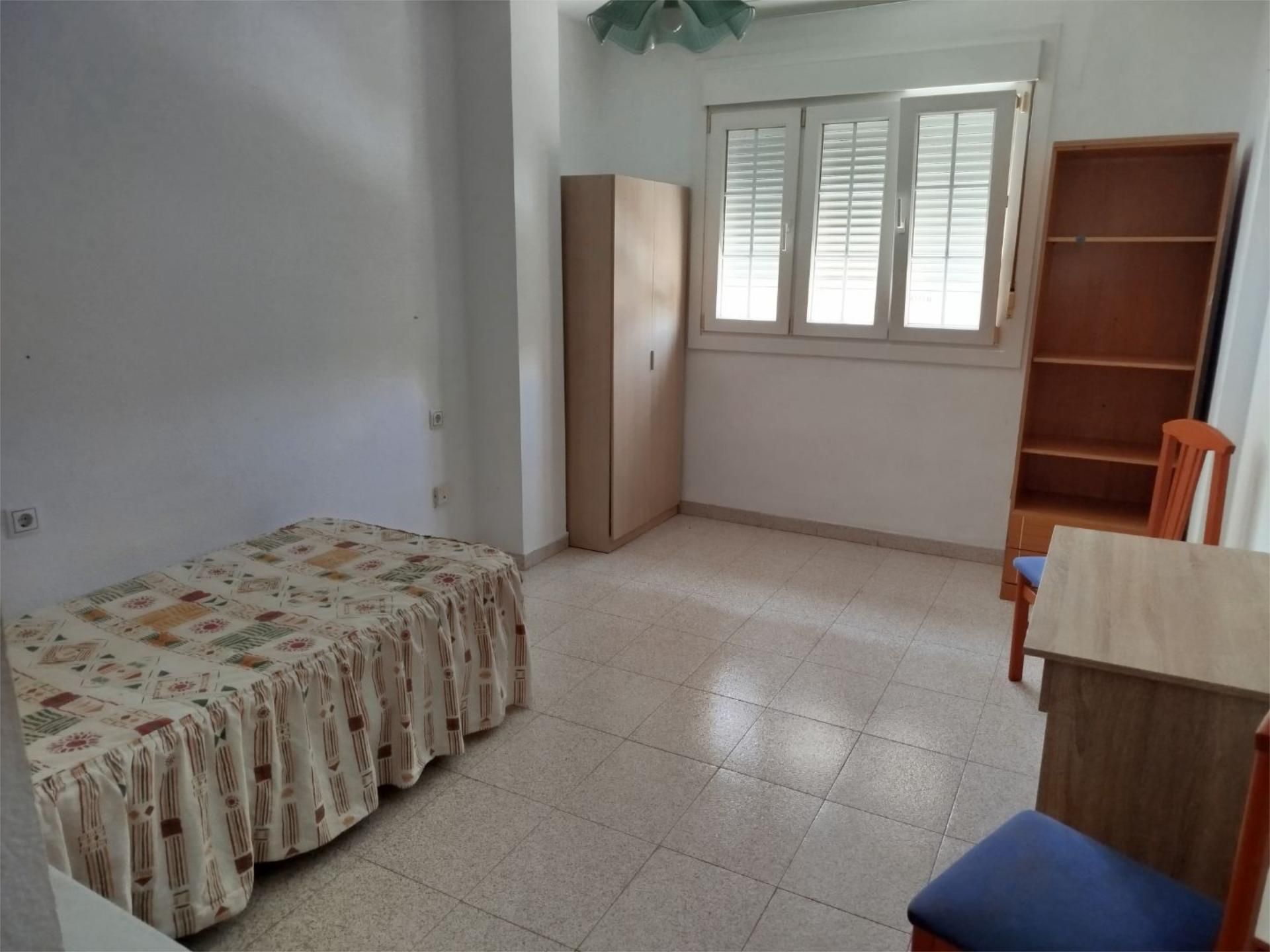 Bedroom of Flat to share in  Almería Capital  with Terrace, Furnished and Video intercom