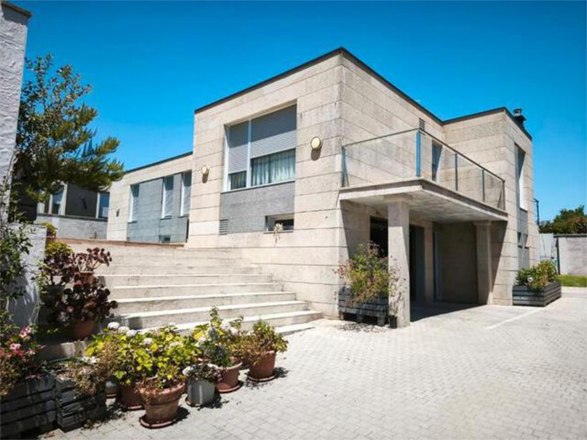 Exterior view of House or chalet for sale in Cangas   with Heating, Private garden and Terrace