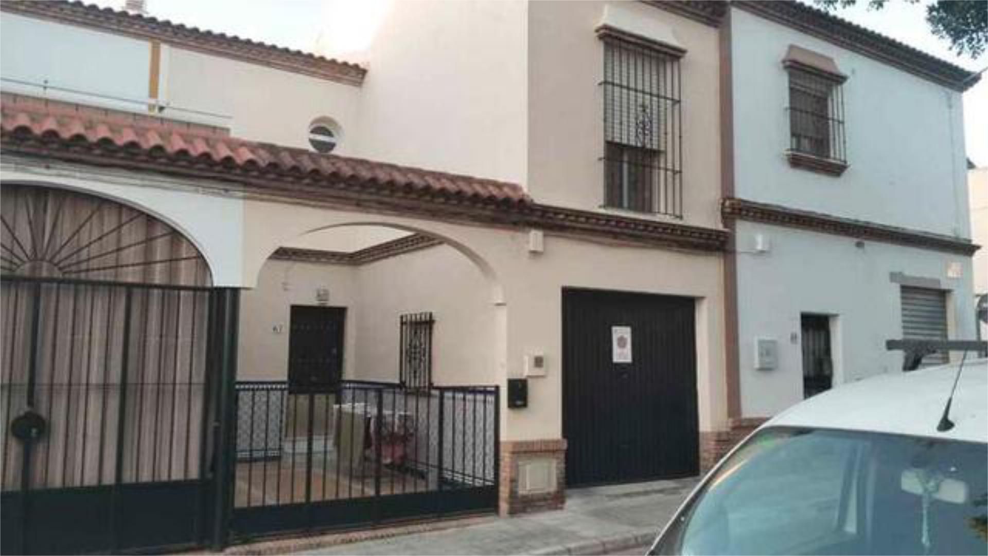 Single-family semi-detached to rent in Mairena del Alcor