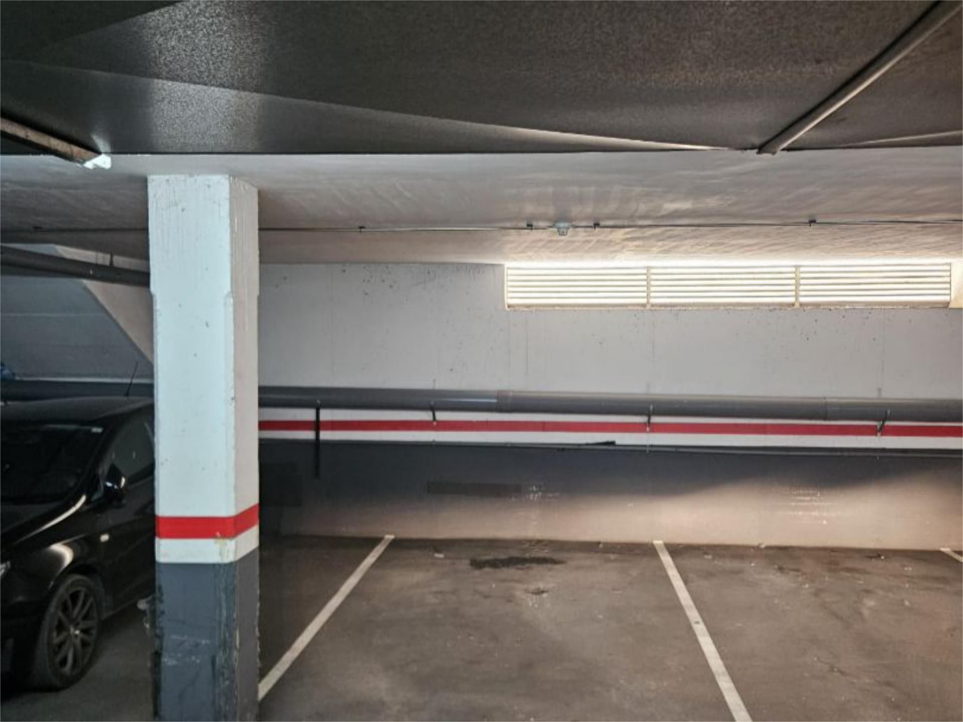 Aparcament de Garatge en venda en Canovelles