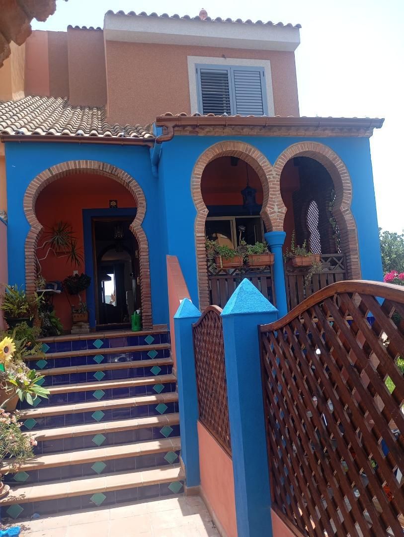 Single-family semi-detached to rent in Algeciras  with Private garden, Parquet flooring and Terrace