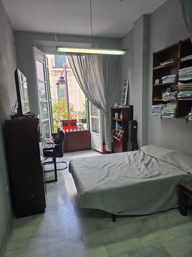 Habitación de Piso en venta en Melilla con Aire acondicionado, Terraza y Amueblado