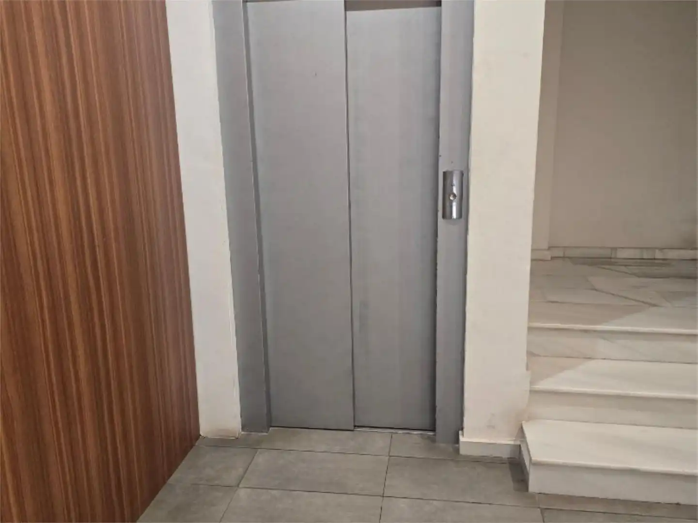Piso en venta en Melilla con Aire acondicionado, Terraza y Amueblado
