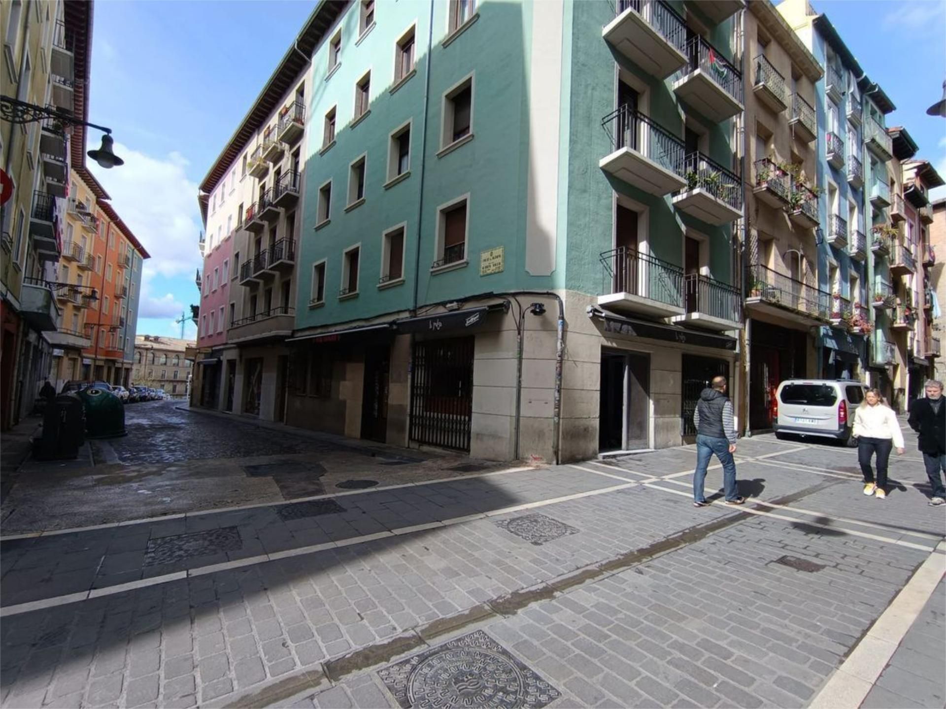 Vista exterior de Pis en venda en  Pamplona / Iruña amb Parquet i Balcó