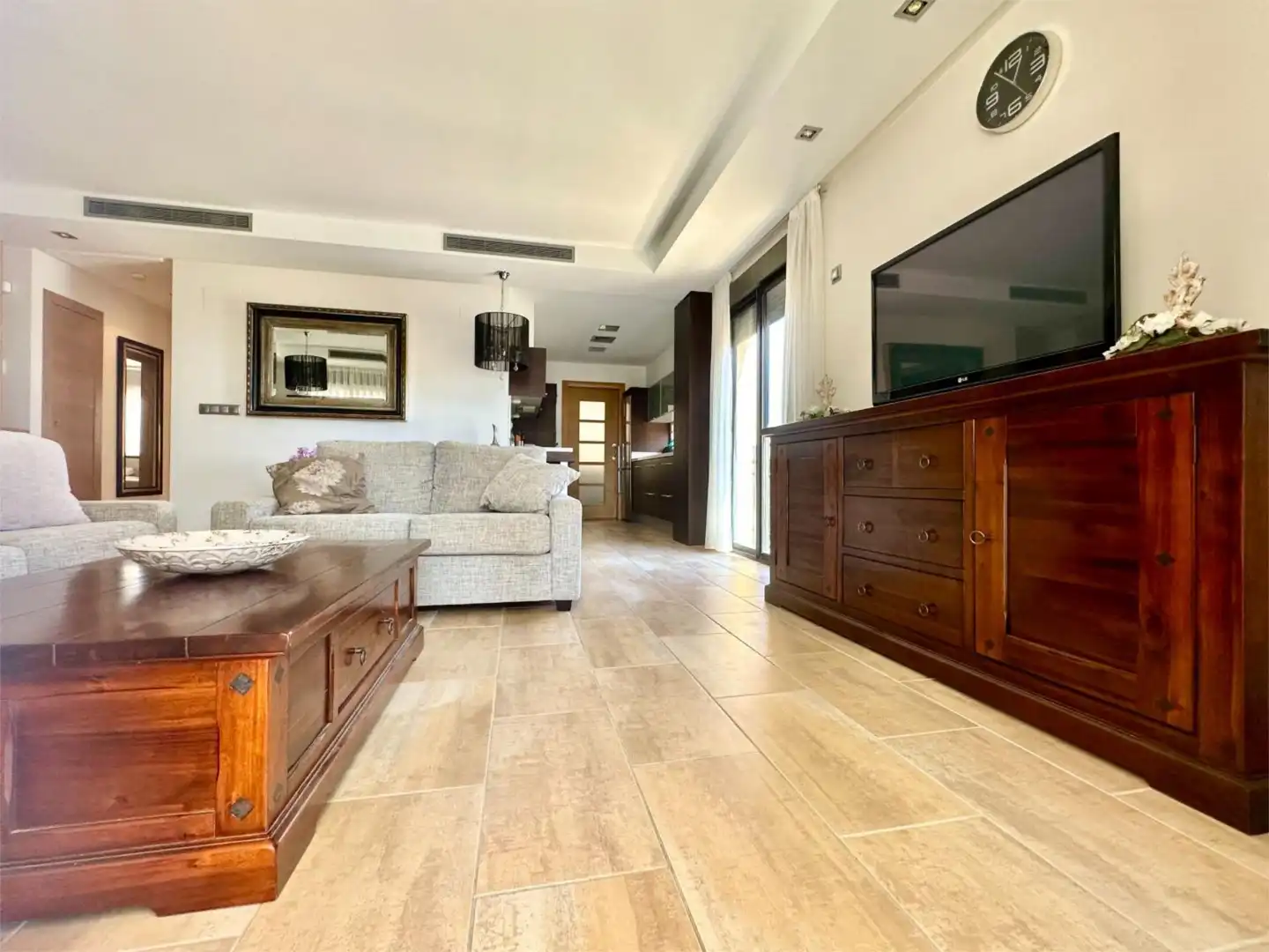 Sala de estar de Piso en venta en Guardamar del Segura con Aire acondicionado, Calefacción y Jardín privado